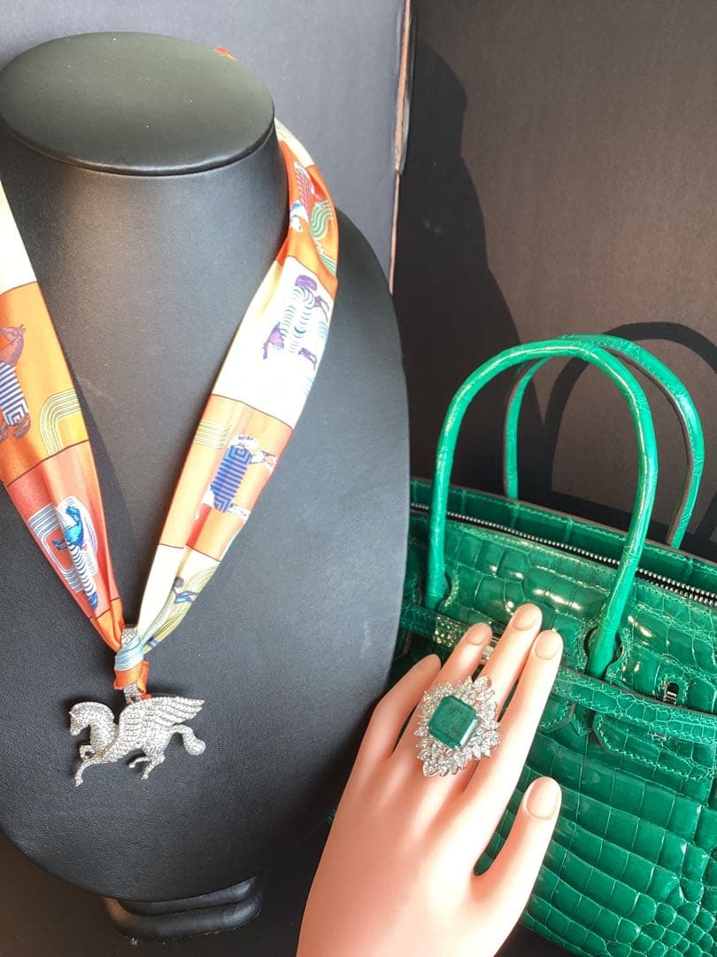 ペガサストップ　チャーム✖️スカーフ