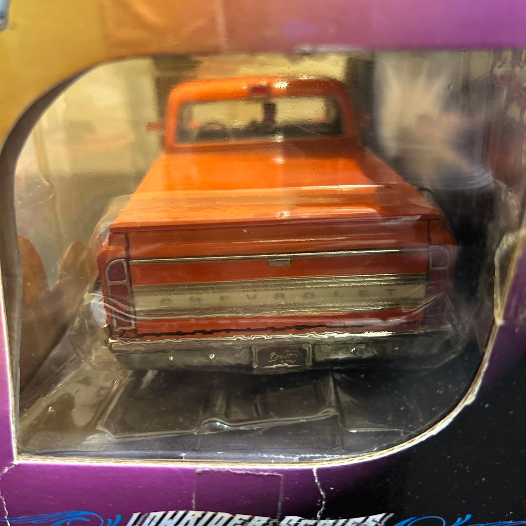 1972 Chevy Cheyenne Pick Up ミニカー