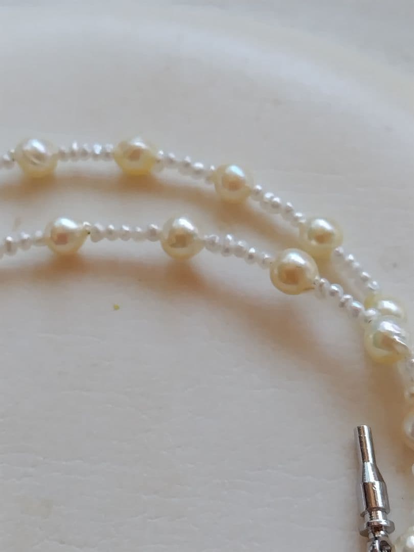 ②【訳あり格安】アコヤ真珠ベビーパール、あこや砂芥子パールの、オメガ風ネックレス