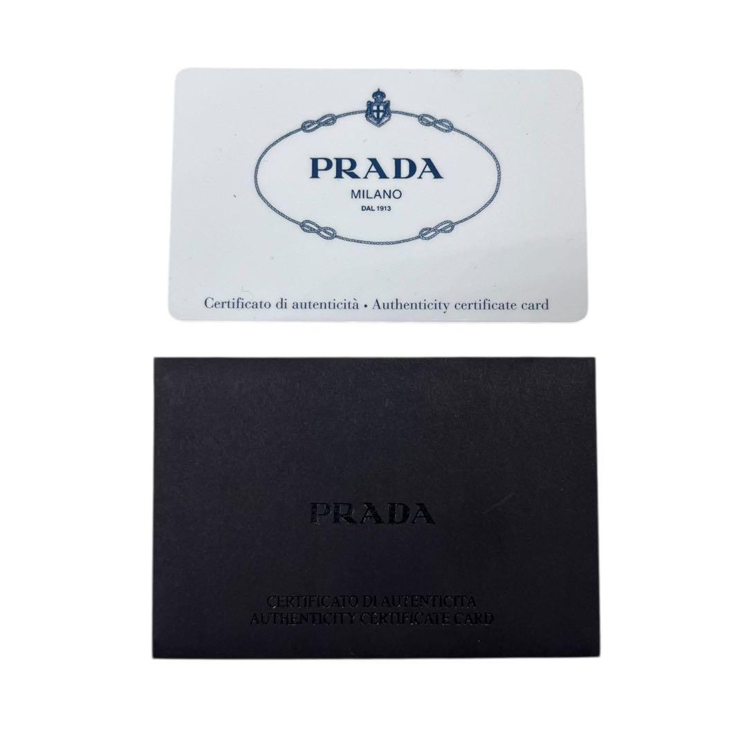 希少✨プラダ 二つ折り財布 サフィアーノレザー バイカラー 黒 ピンク