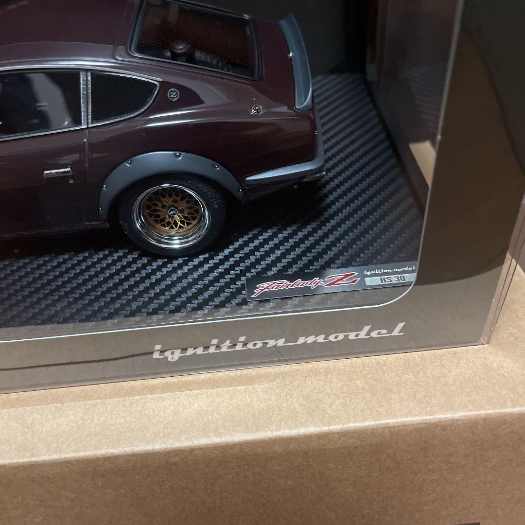 イグニッションモデル1／18モデルフェアレディZ