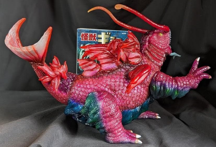 怪獣ギョー（フューチャーモデルズ／アート・ストーム）ソフビ＋楳図かずお書籍