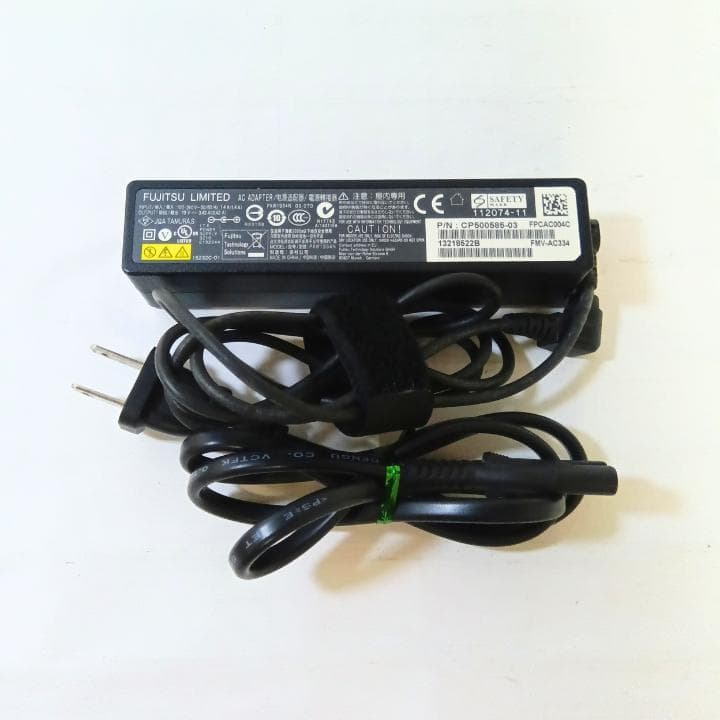 【可愛い♬】ノートパソコン windows11 office 富士通 i5 美品