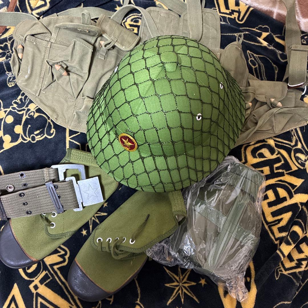 北ベトナム軍　装備品