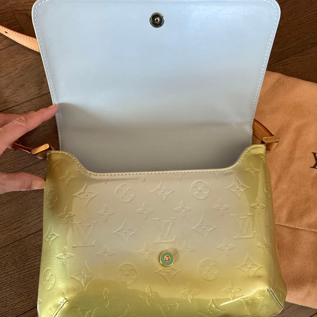 Louis Vuitton ライトグリーン ショルダーバッグ