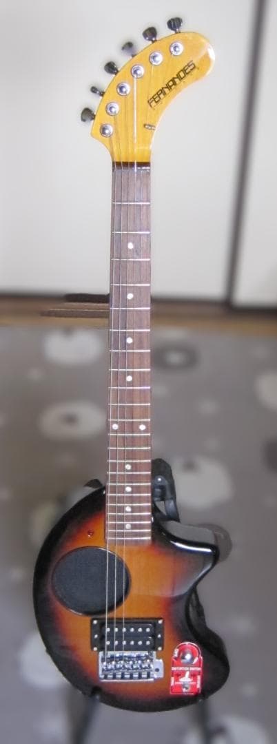 訳あり　お買い得　フェルナンデス　ZO-3 芸達者　トレモロ付　サンバースト