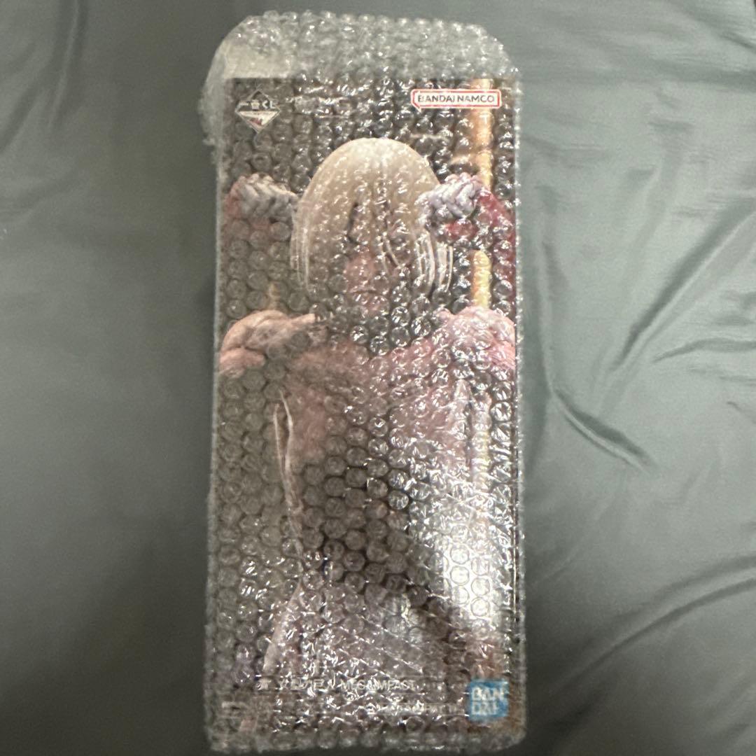 ラ*ー様 女型の巨人1番くじフィギュア