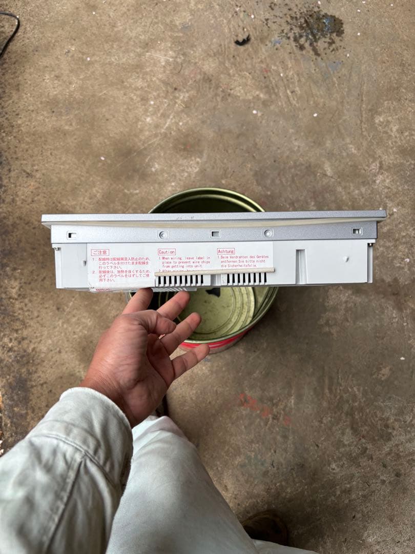 M4。プログラマブル表示器　V9150iXD。動作未確認