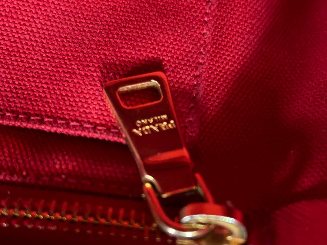 PRADA CANAPA カナパ　レッド トートバッグ赤プラダ
