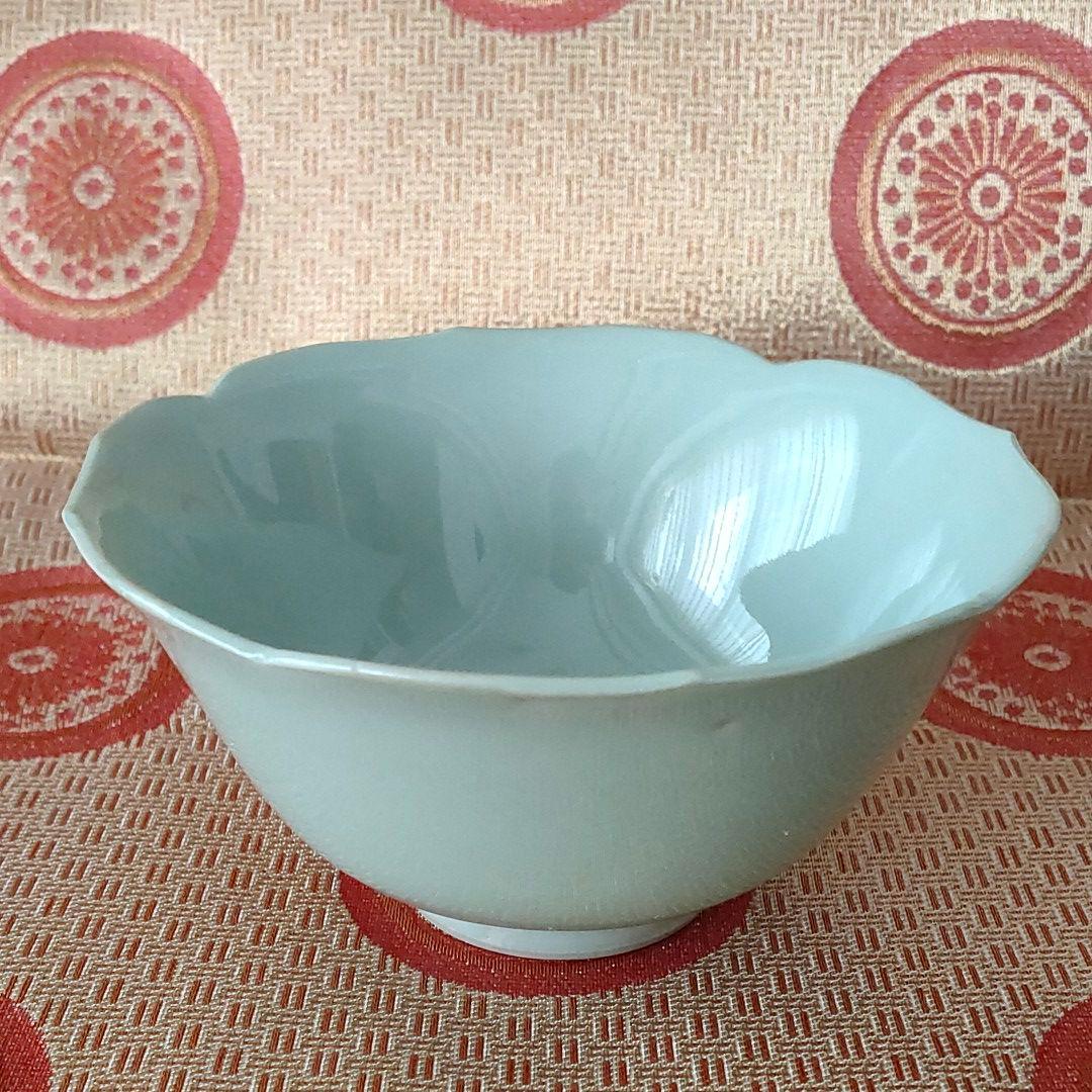 青磁　花型小鉢　７個組