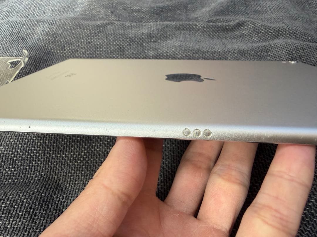 iPad Pro 9.7インチ 本体のみ(Wi-fiモデル 128GB)