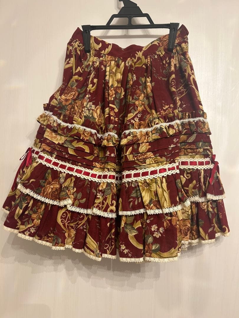 BABY, THE STARS SHINE BRIGHT スカート