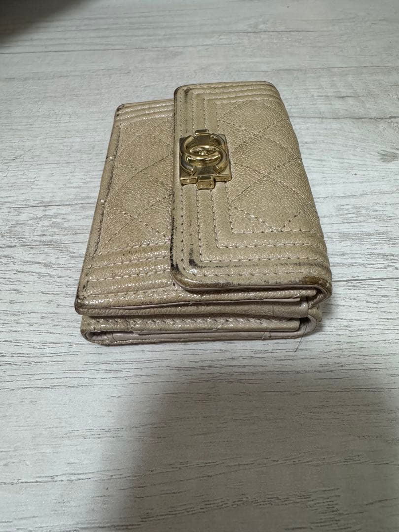 CHANEL ボーイシャネル キャビアスキン　三つ折り財布