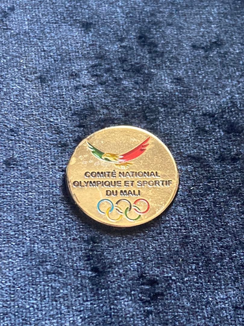 IYK　パリオリンピック　ピンバッジ