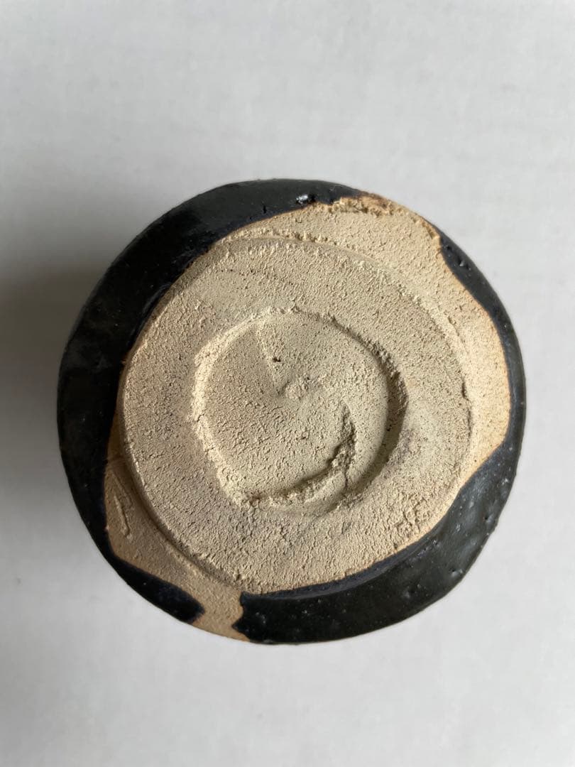 亀井勝　黄瀬戸茶碗と瀬戸黒ぐいのみセット