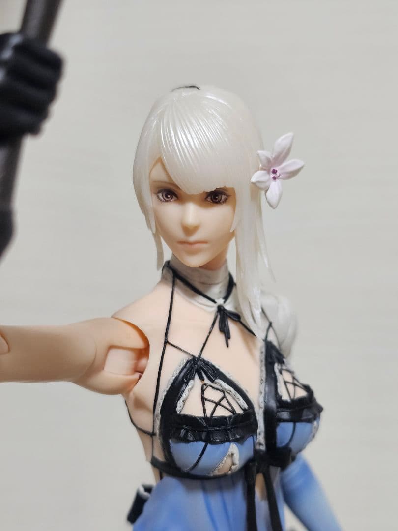 プレイアーツ改 カイネ フィギュア