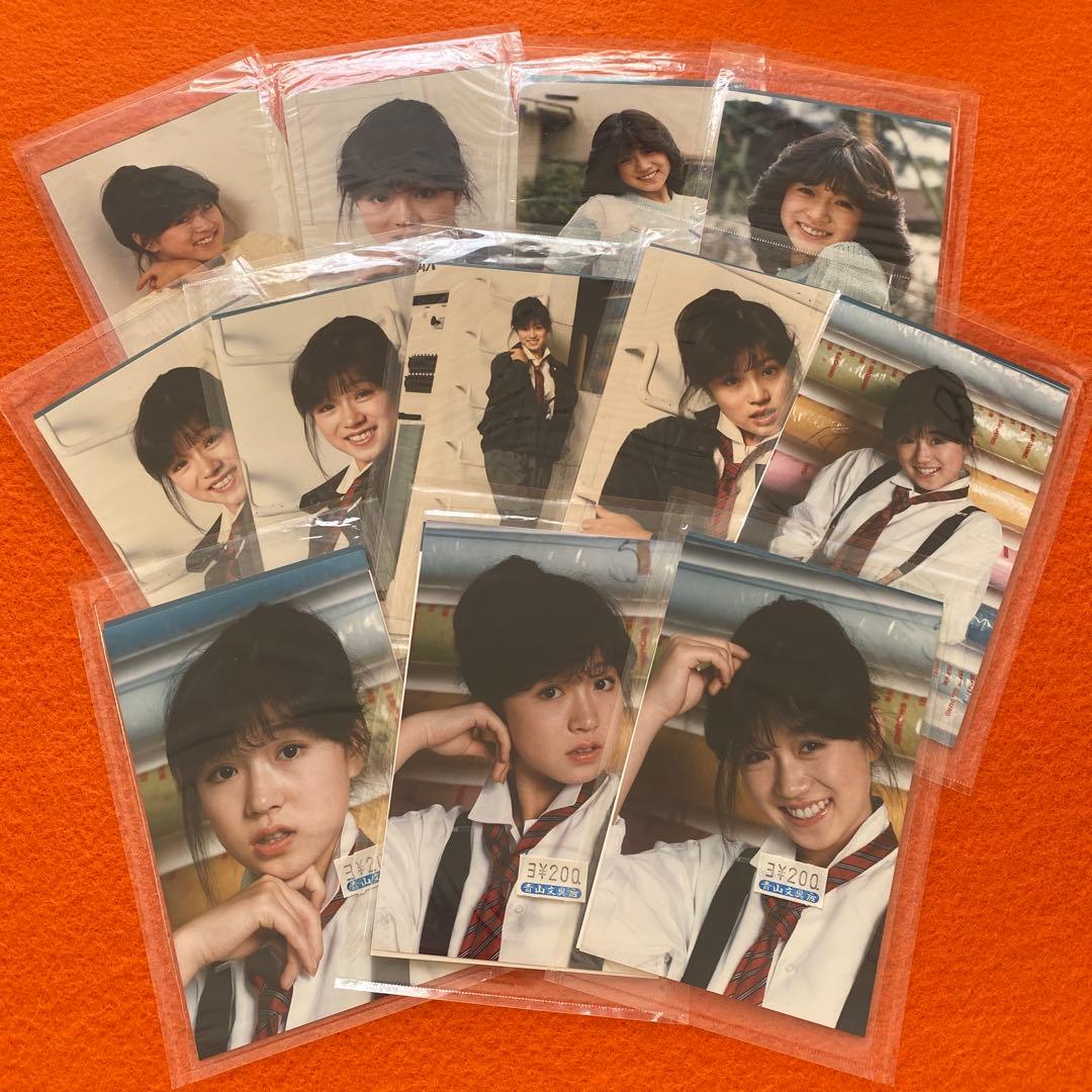 激レア　中森明菜　親衛隊ワッペン　ステッカー　生写真　ポストカード　切り抜き　他