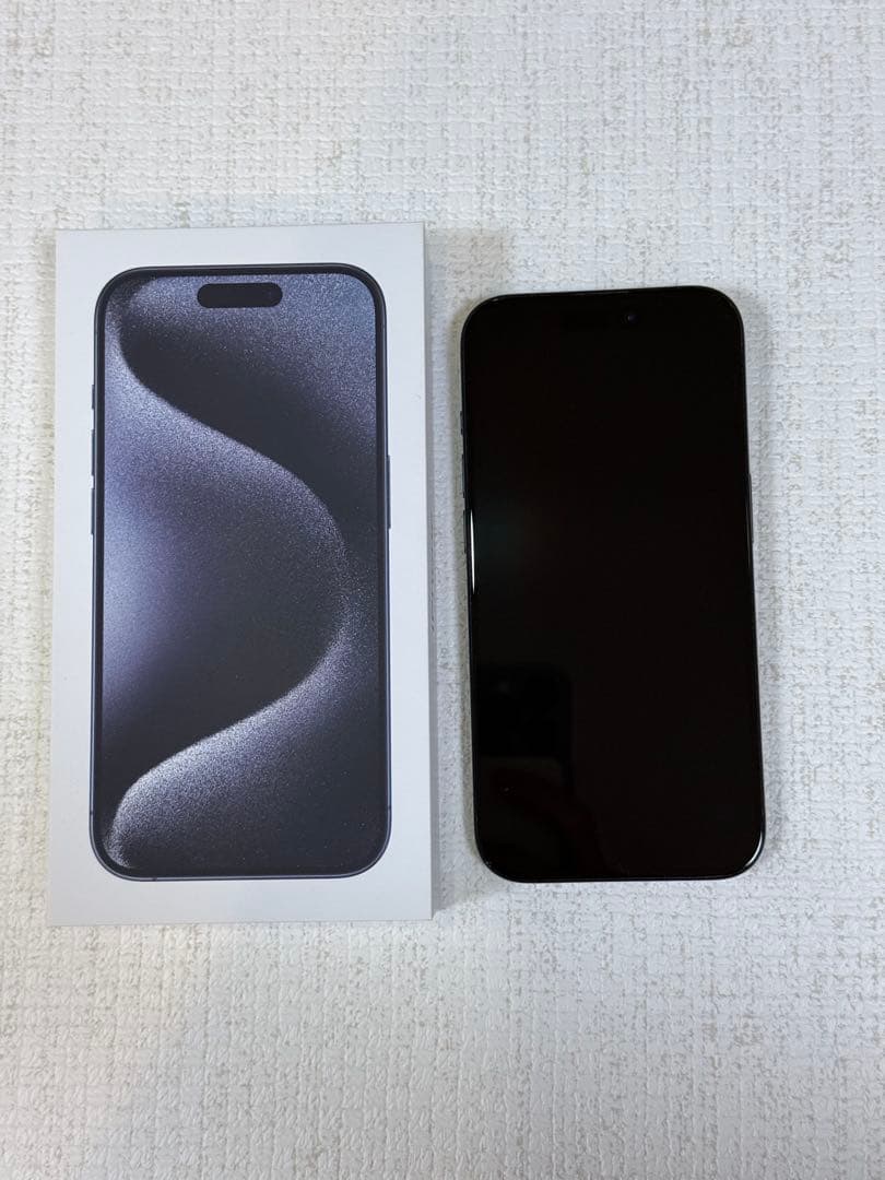 Apple iPhone 15 Pro ブルー 2025年1月まで使用