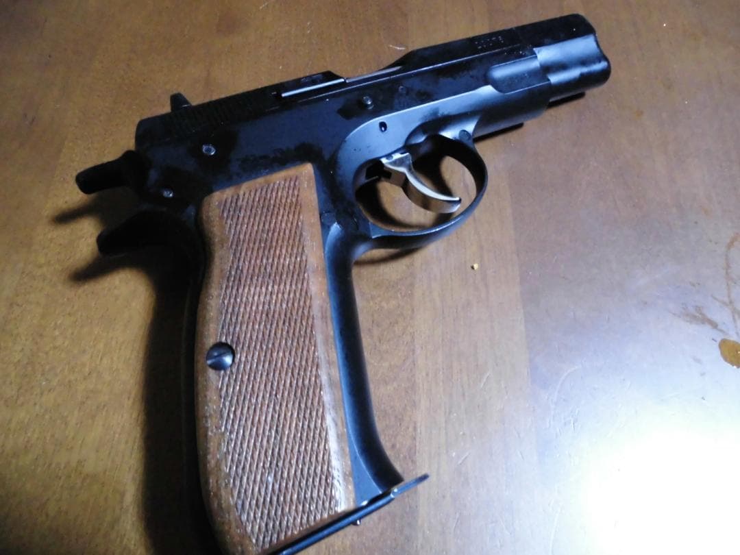 MGC　CZ75　木グリ付き　ガスブローバックプラスチック製