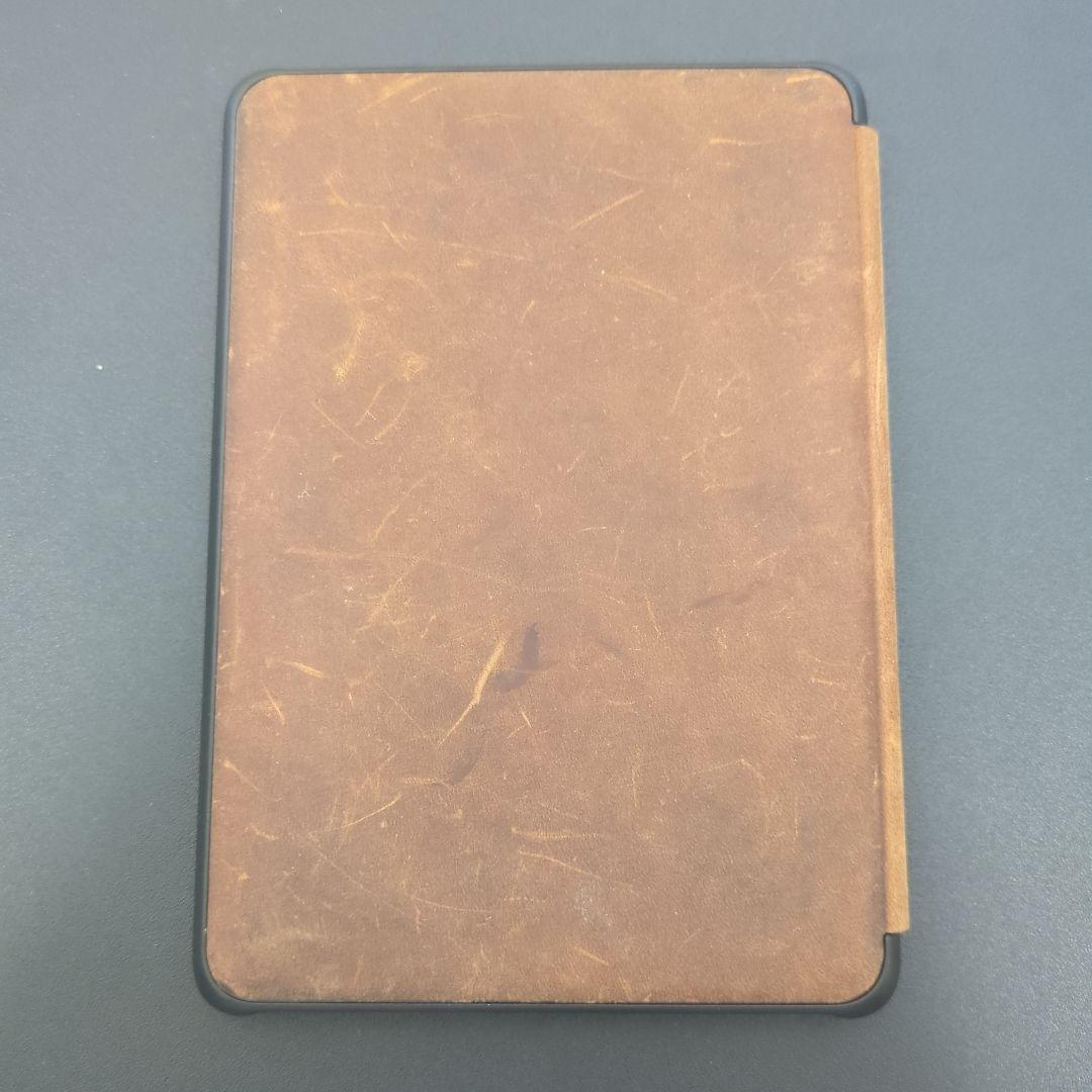 Amazon Kindle 6インチ 10世代　レザーケース付き