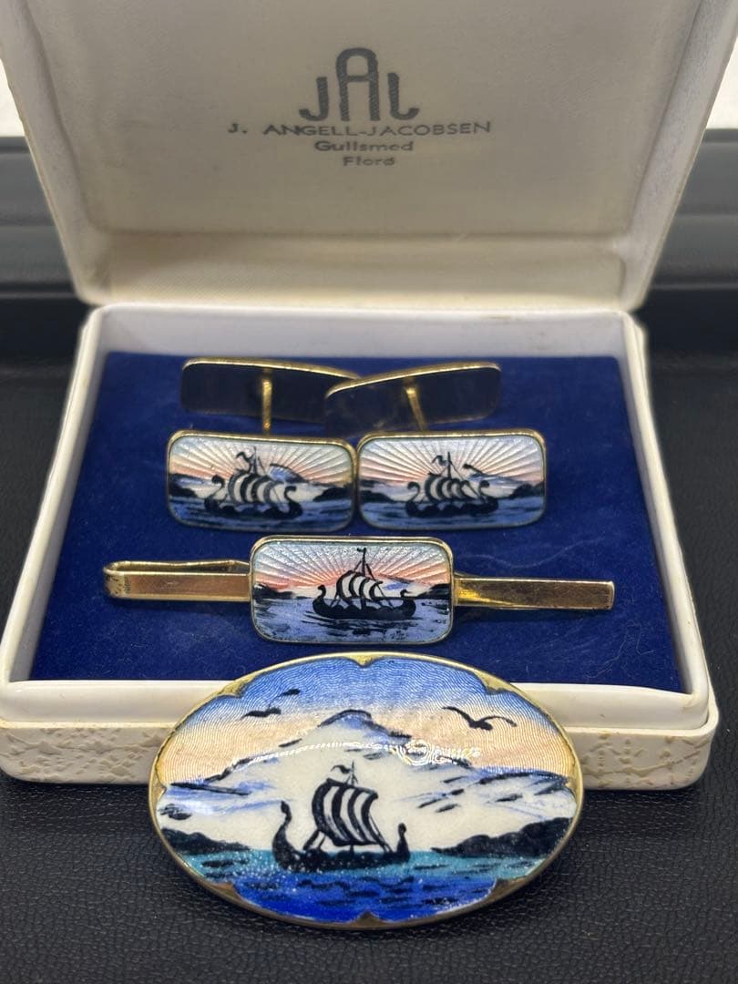 ヴィンテージJ. Angell Jacobsen 船のブローチカフリンクスセット