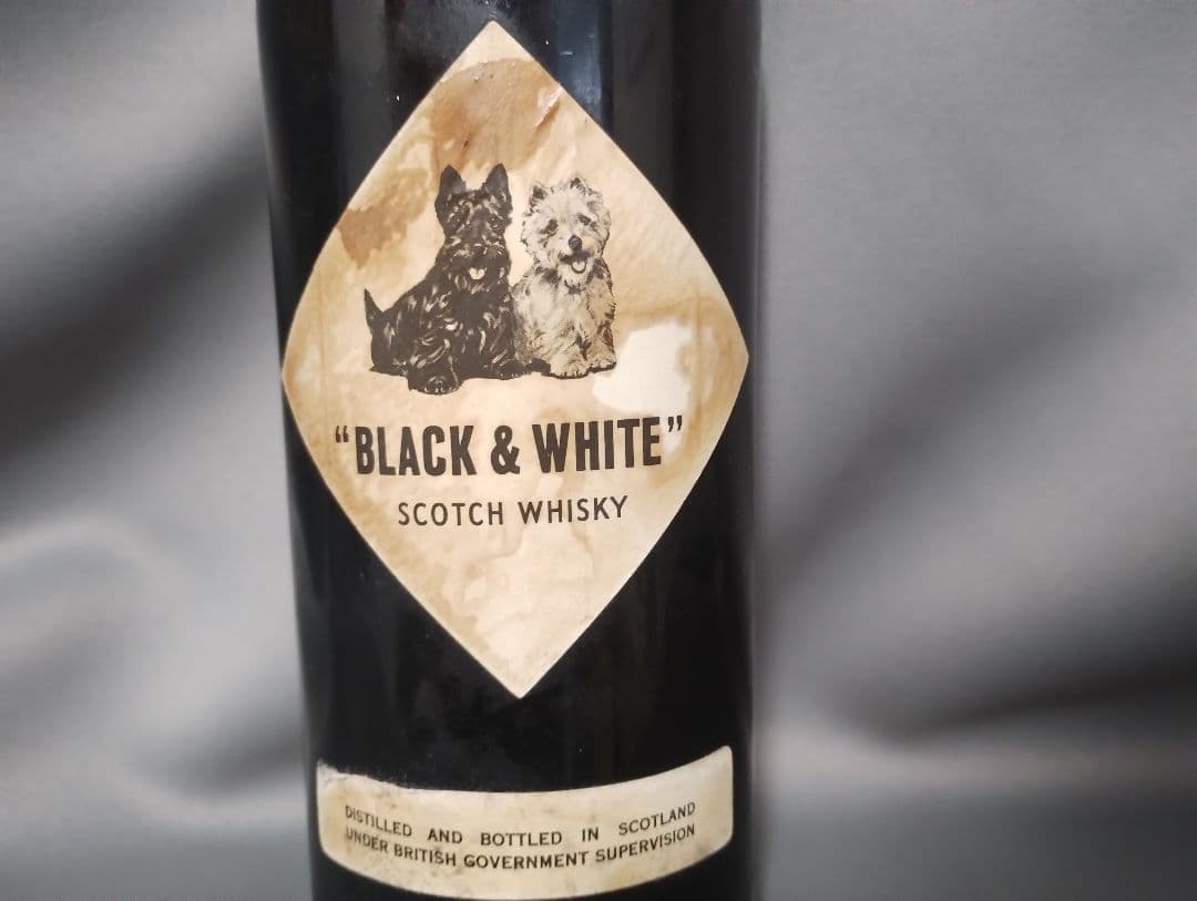 Black & White　ティンキャップオールドボトル