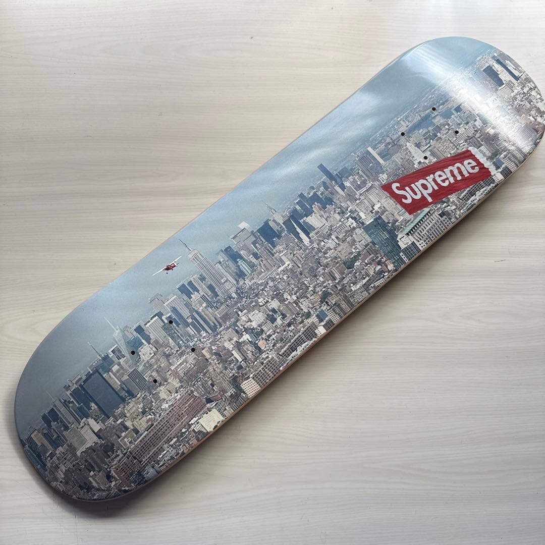 Supreme スケートボード 都市デザイン