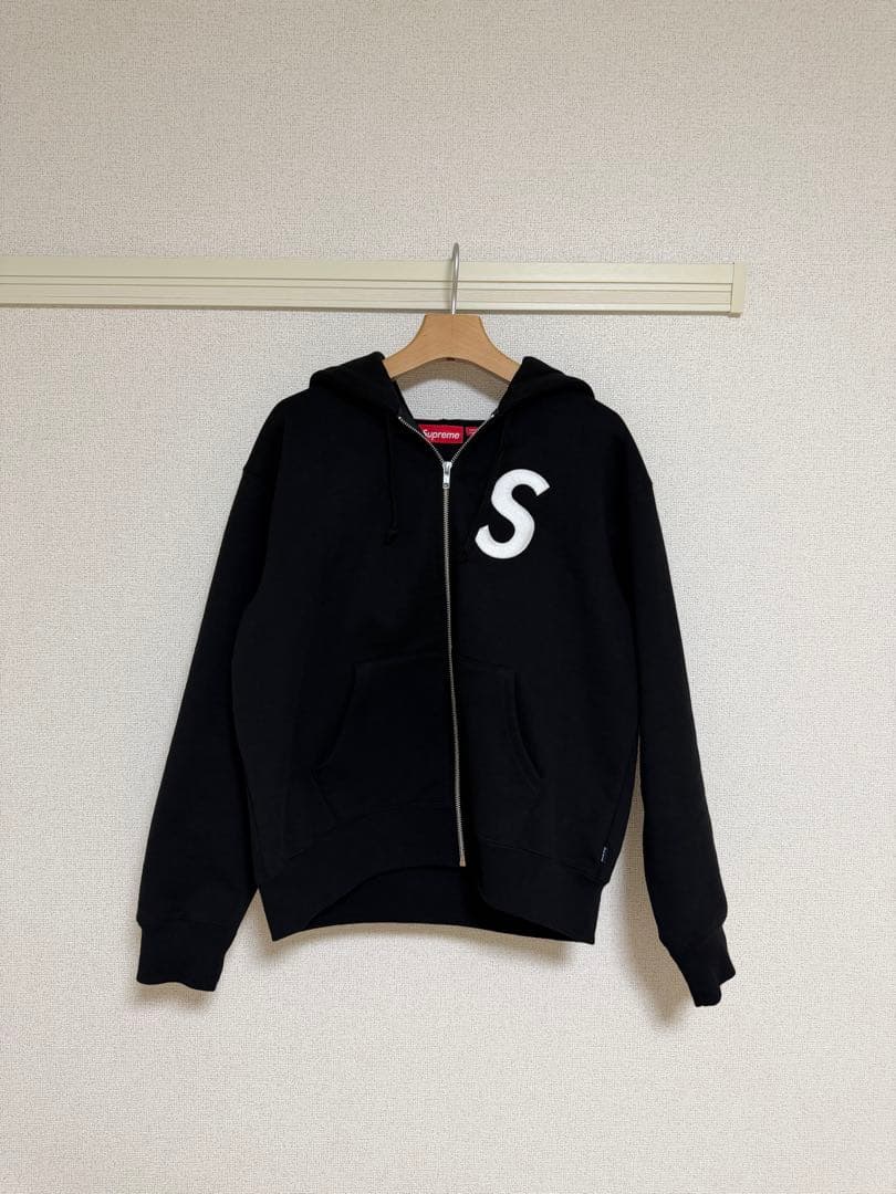 【希少サイズ】supreme Sロゴ ジップパーカー ブラック Sサイズ