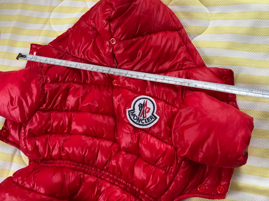 MO-NCLER 犬用ダウンジャケット　赤