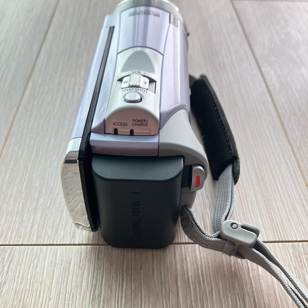 【美品】VictorビデオカメラEverio　JVC GZ-E345-V