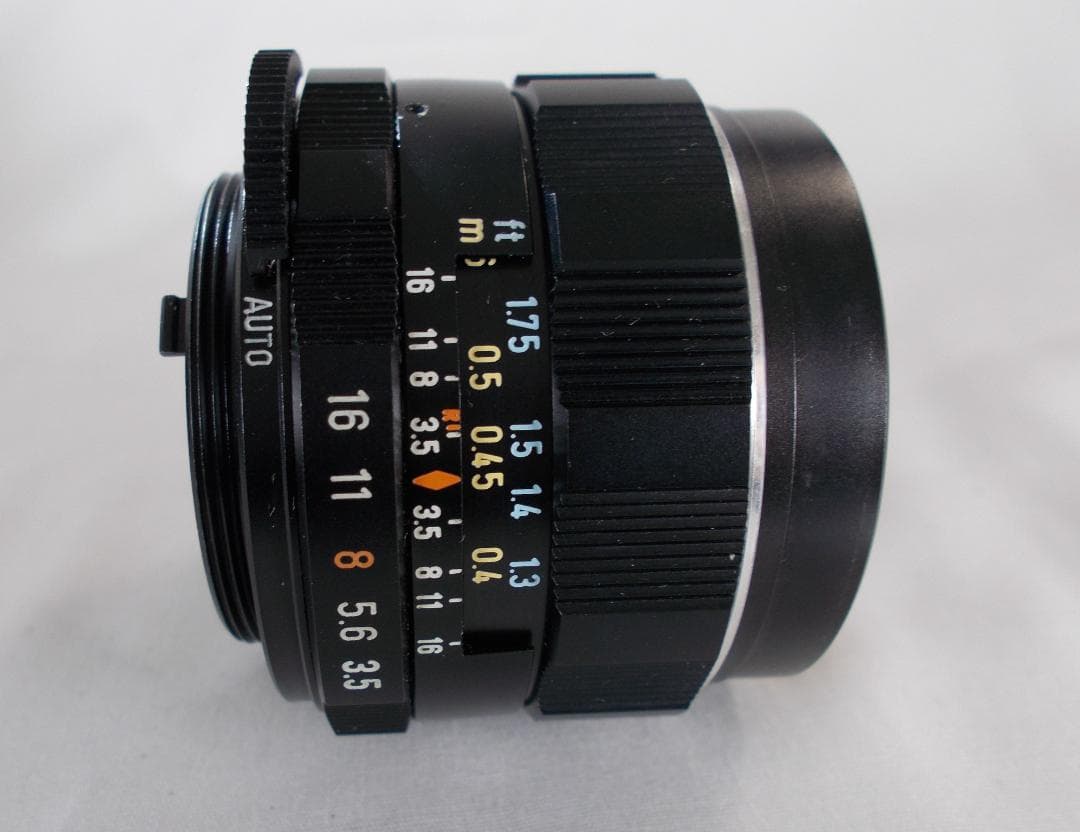 フィルムカメラ 整備済　Pentax SP　+ レンズ f/3.5　G261