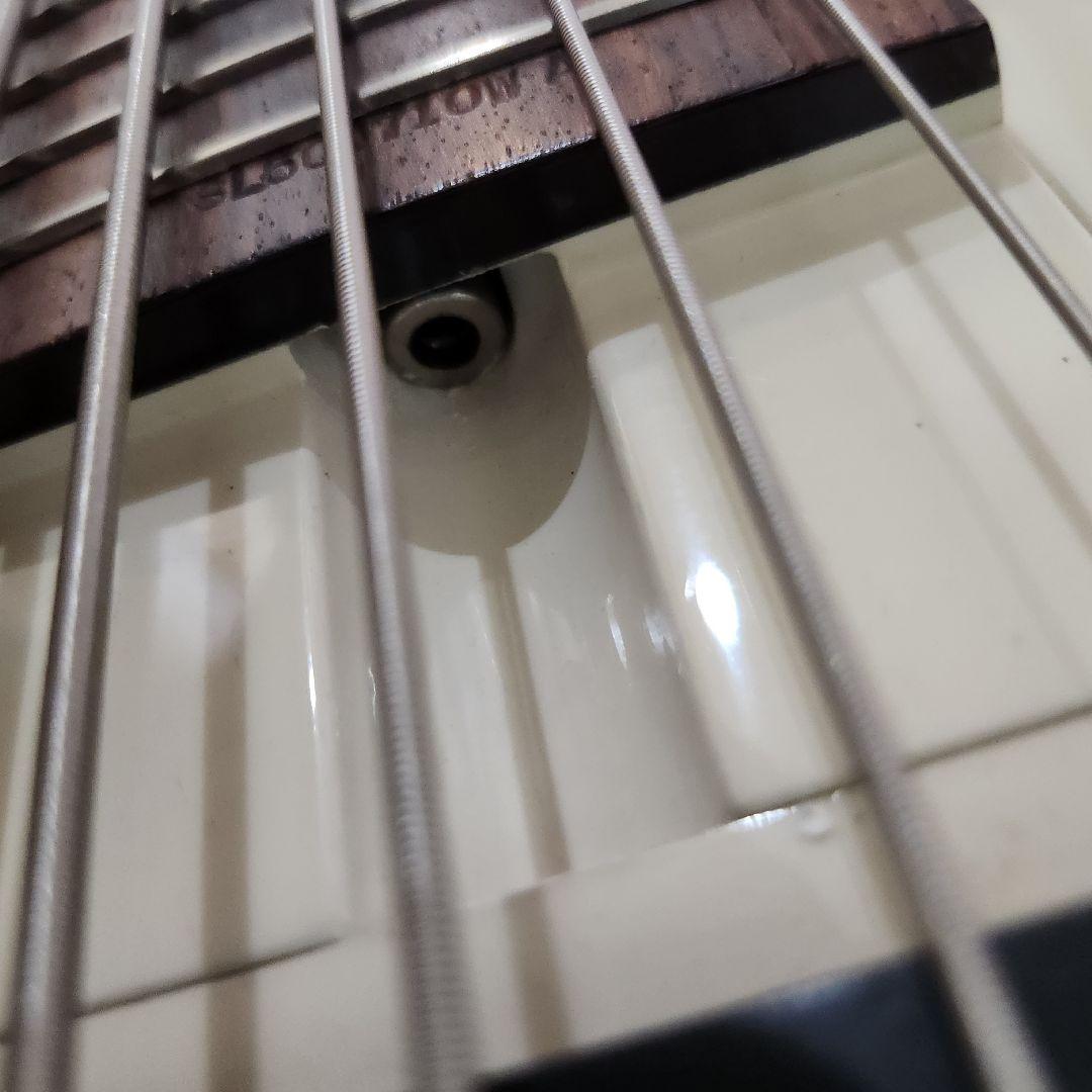 ベナベンテエレキベース