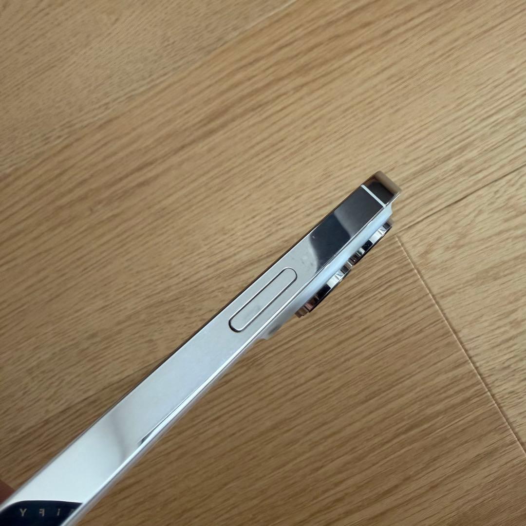 【美品】Apple iPhone14pro 256Gシルバー 本体