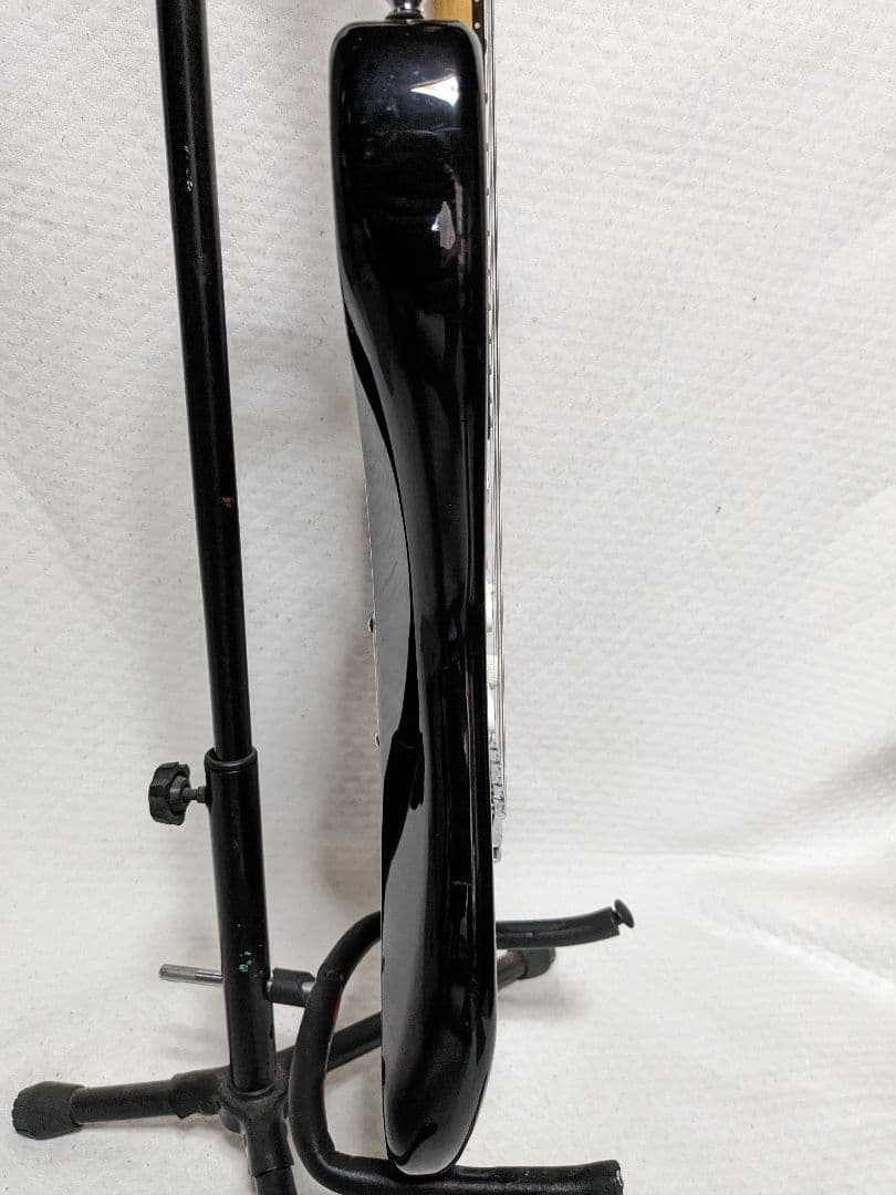 バッカス　ストラトキャスター　エレキギター　サンバースト　美品