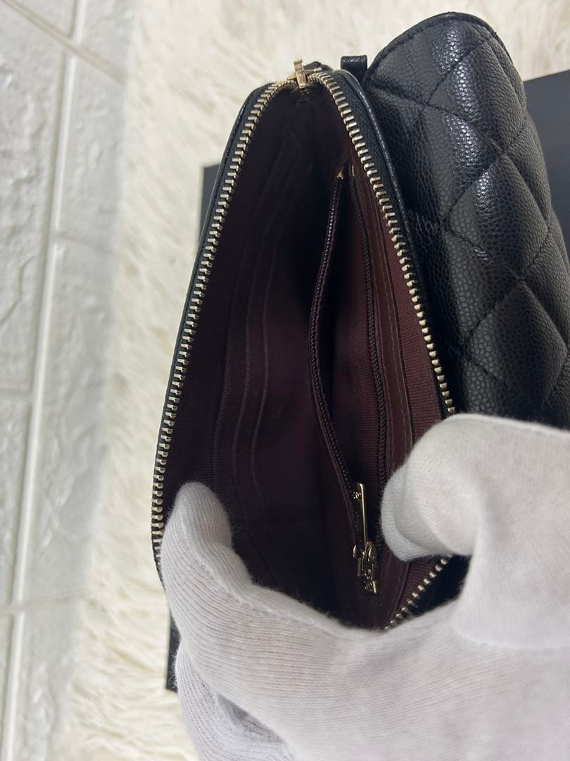 CHANEL ショルダー　チェーンウォレット　キャビアスキン