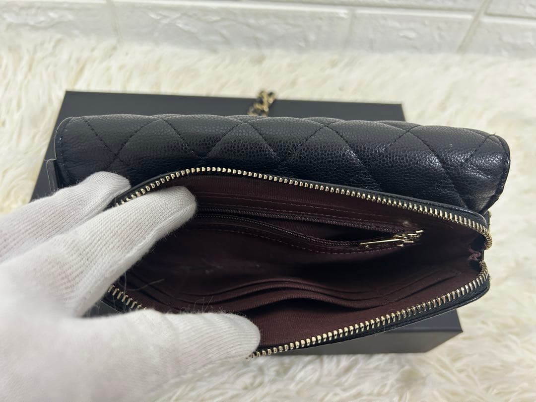 CHANEL ショルダー　チェーンウォレット　キャビアスキン