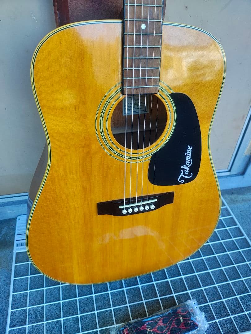 美品 Takamine 200シリーズ NA 型番不明 PU付きエレアコ