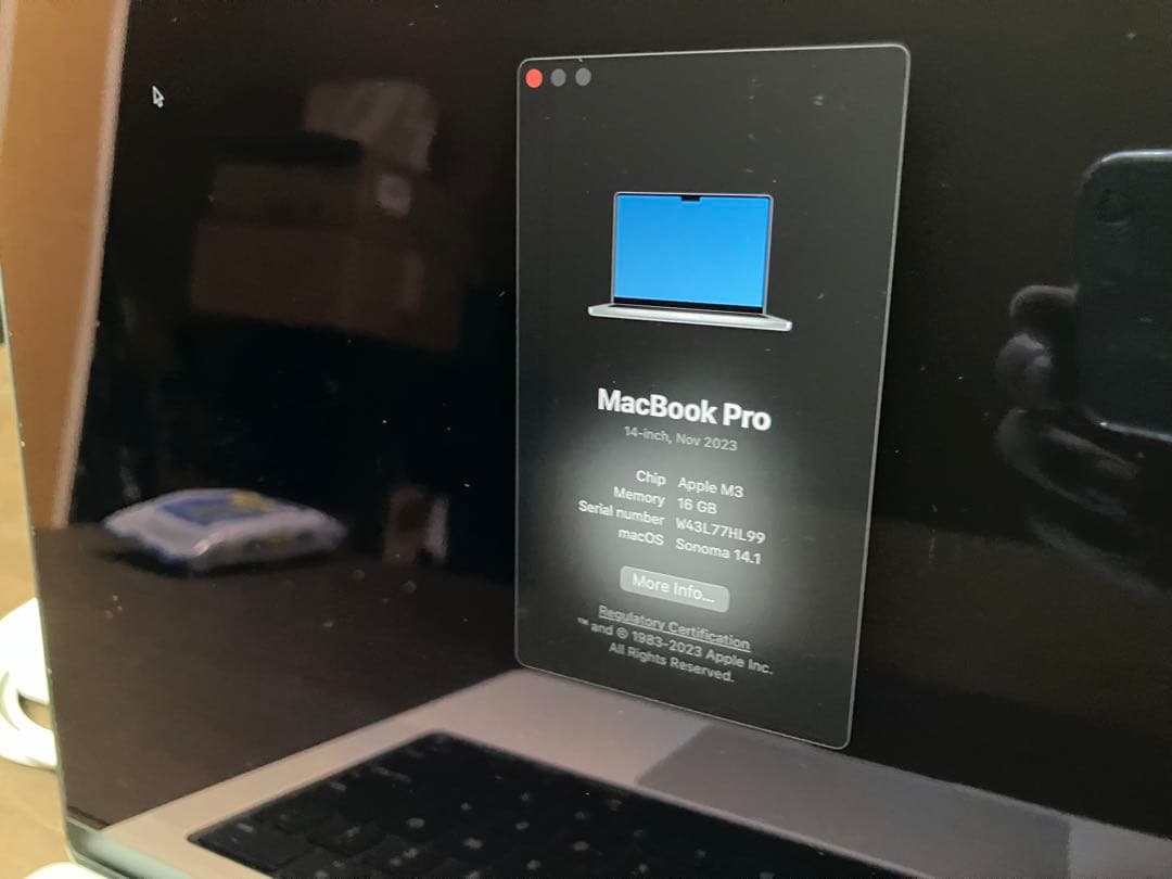 美品 MacBook Pro M3 16GB 1TB SSD US配列キーボード