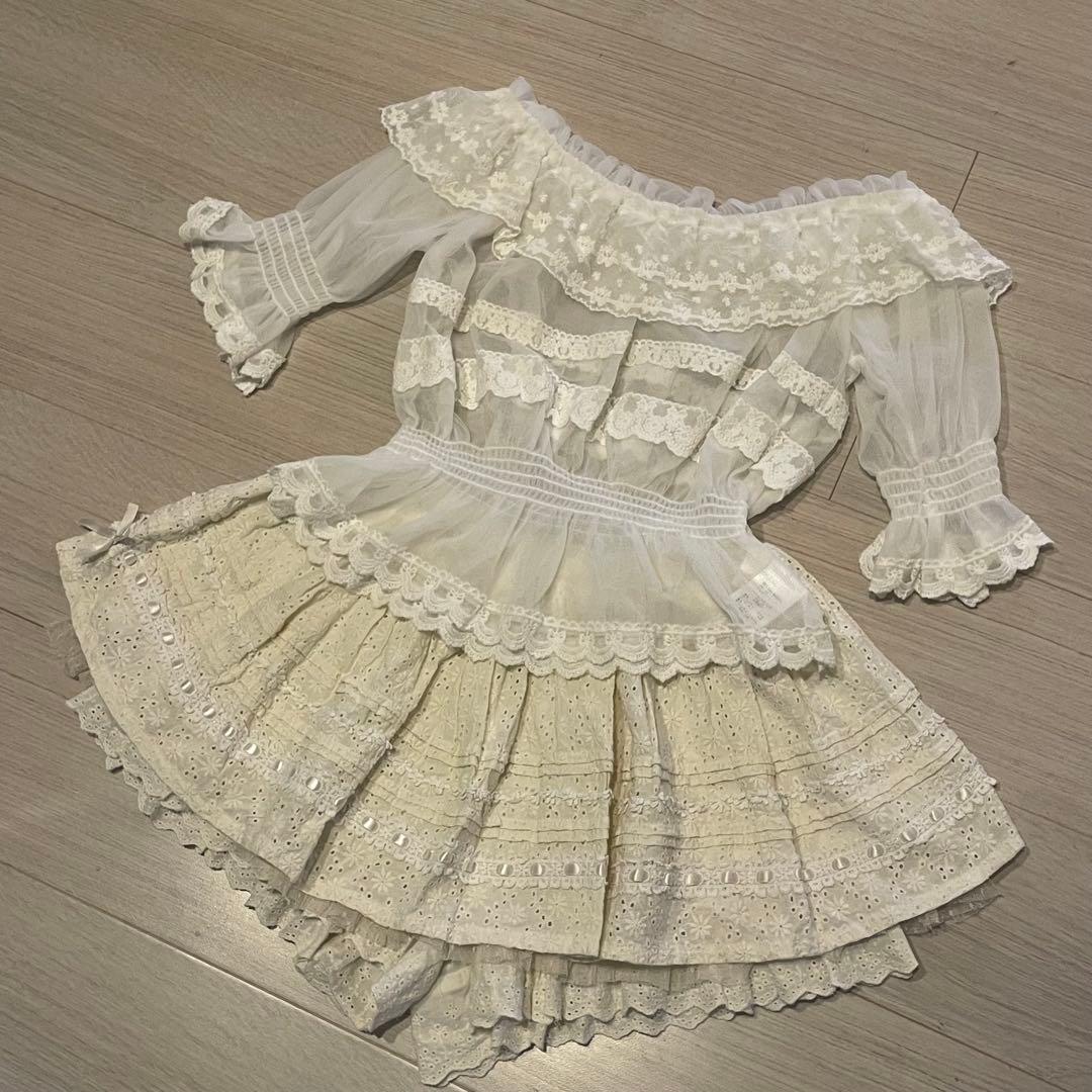 希少　LIZ LISA リズリサ　フリル　スカパン 白　オフショル　レース