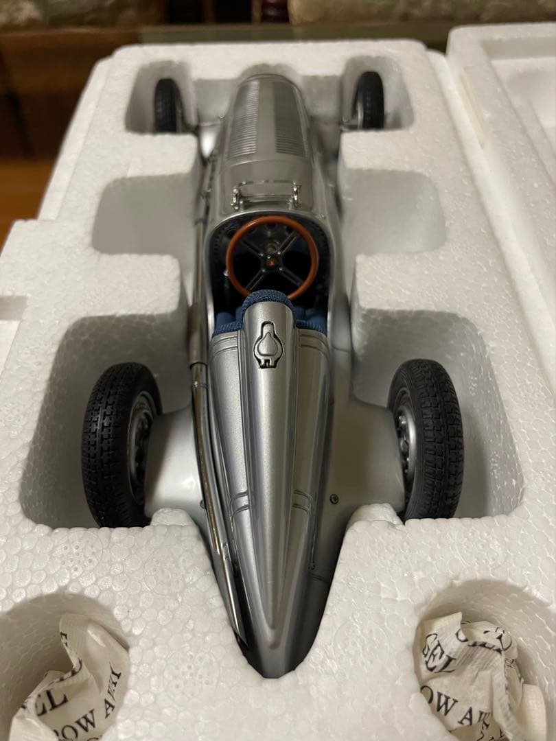 価格変更1/18 CMC メルセデス・ベンツ W25 1934年 未展示品