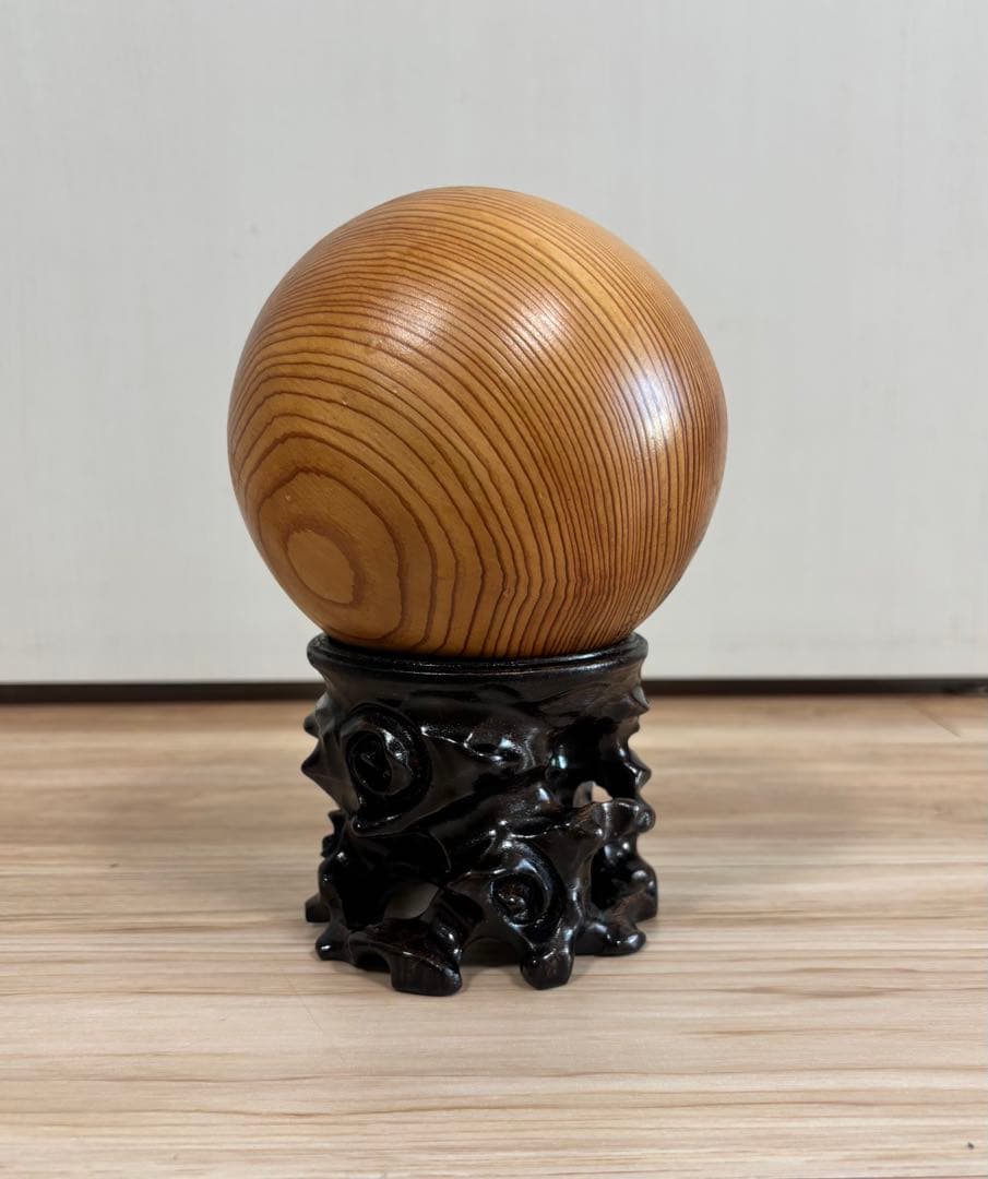 宝珠 （ 台座付 ） 若干楕円　11.5cm