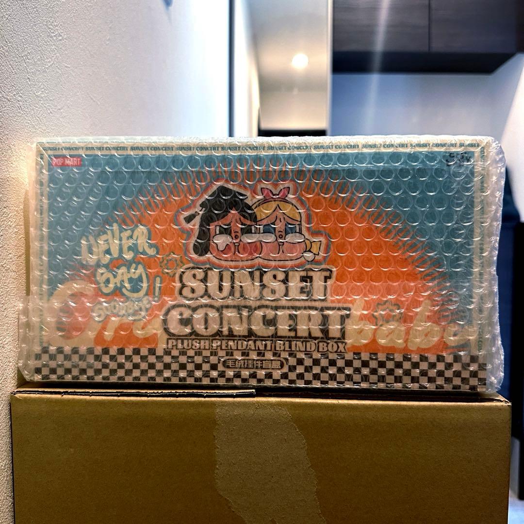 CRYBABY SunsetConcert ぬいぐるみペンダントアソートボックス