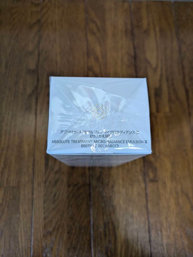 新品未開封・レフィル AQアブソリュートエマルジョンマイクロラディアンスⅢ