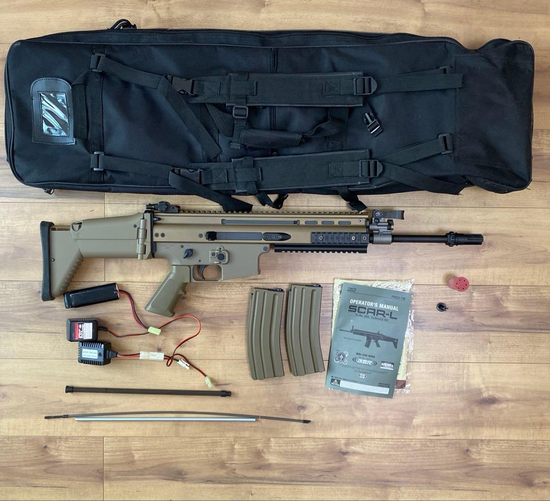 次世代電動ガン東京マルイ SCAR-L バッテリー充電器　マガジン付き