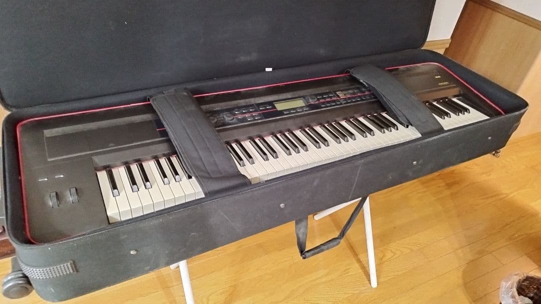 KORG KROSS 88(純正ペダル・GATORセミハードケース付)