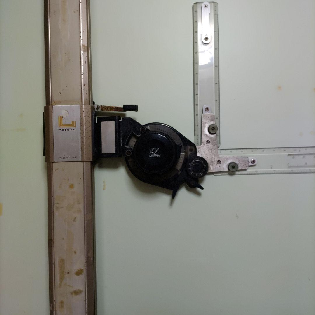 製図用ドラフター