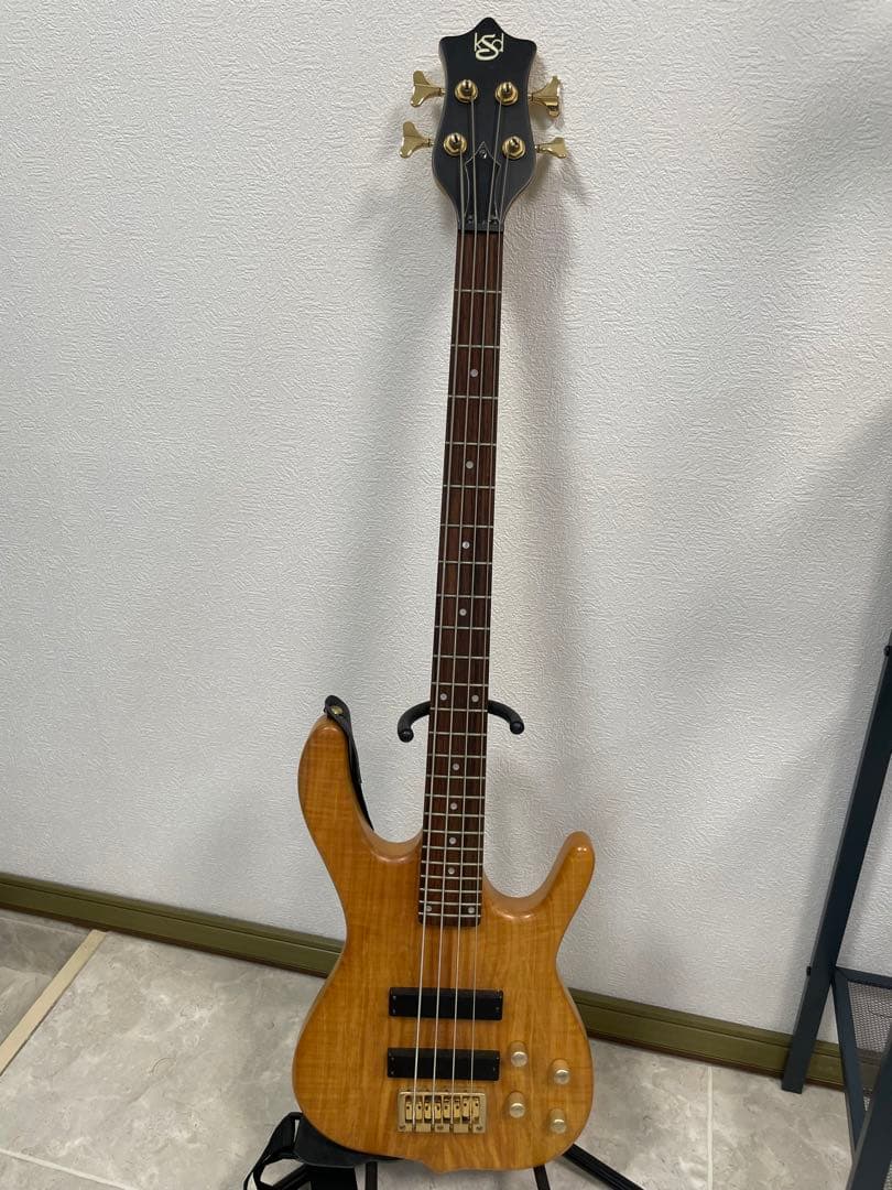 Ken Smith Design 4弦ベース