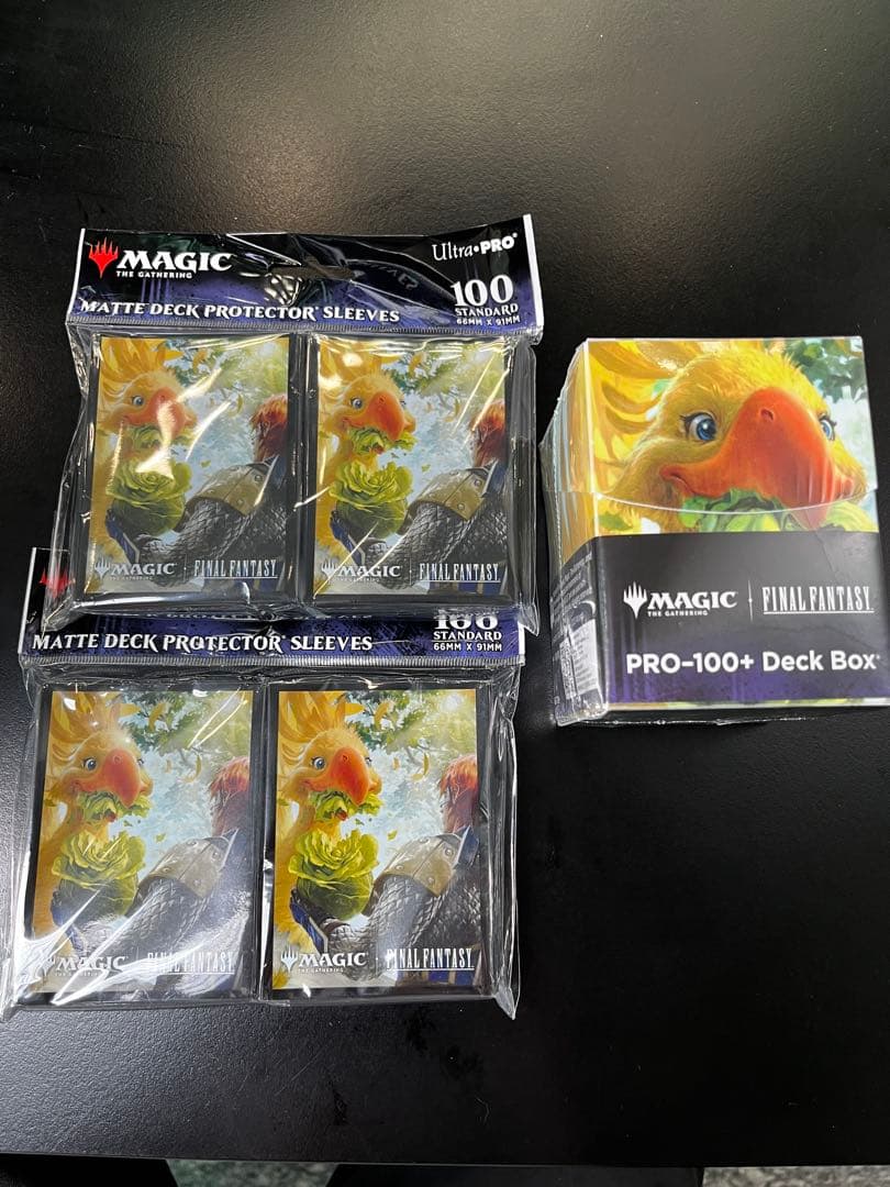 チョコボ　スリーブ2つ　ケース　セット