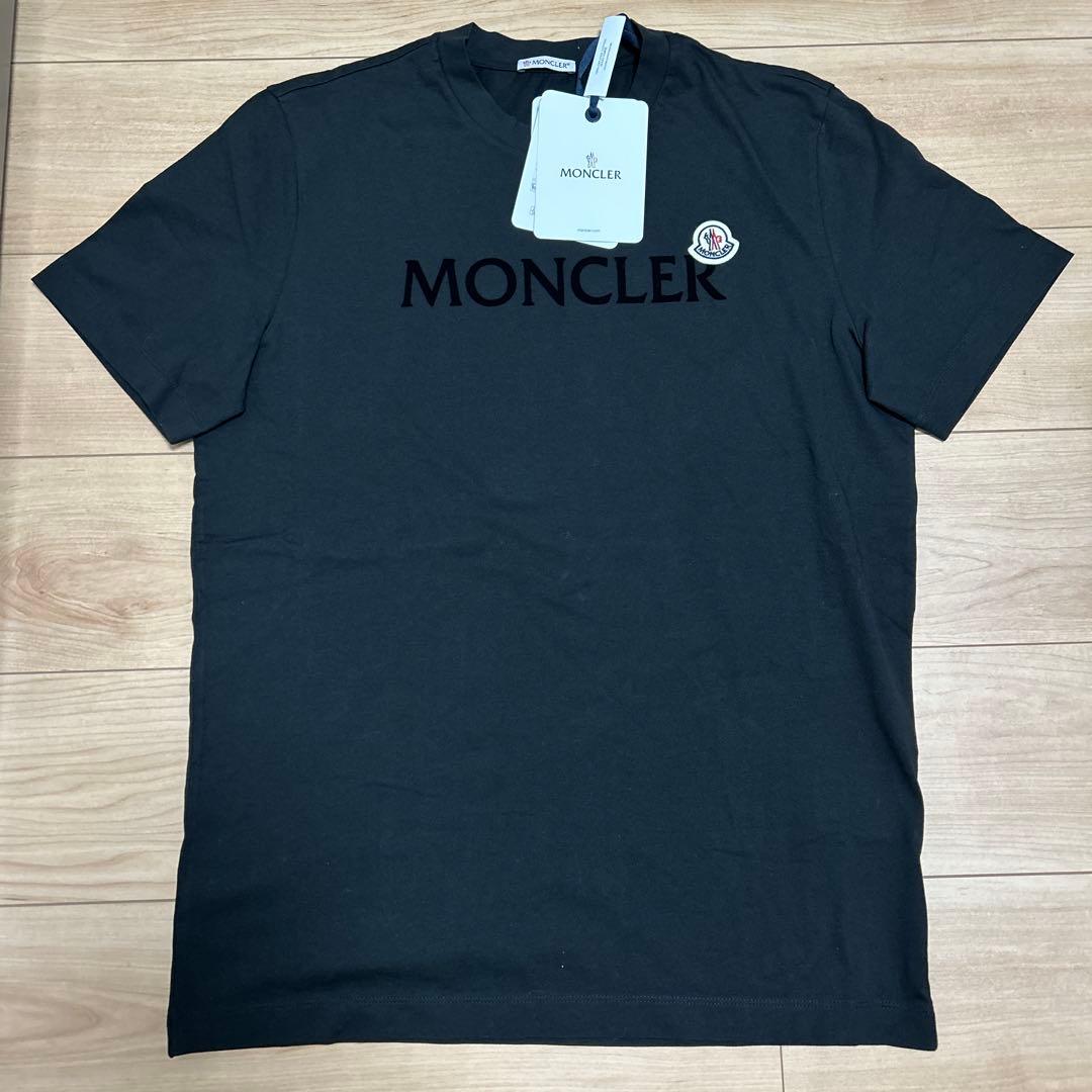 【新品タグ付き】MONCLER Tシャツ メンズ Mサイズ