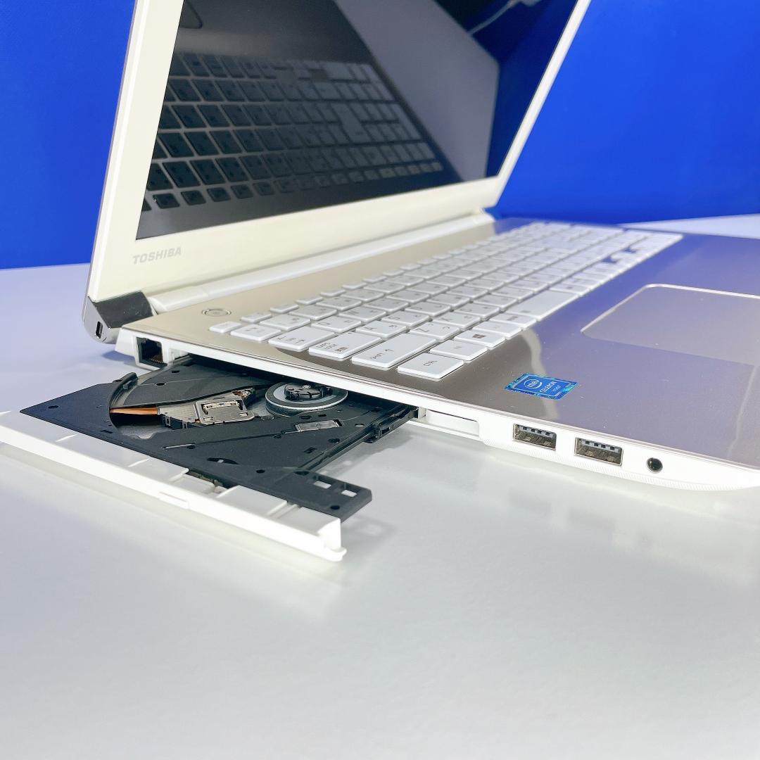 即利用OK✨快適SSD✨Windows11✨ゴールド✨東芝ノートPC 薄型カメラ